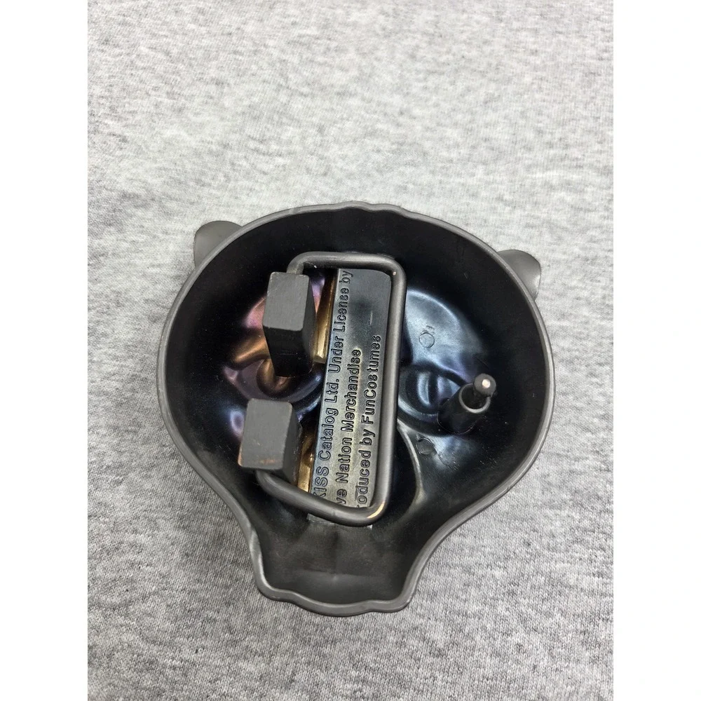Rare KISS Catman Peter Criss Heavy Metal Large Belt Buckle
